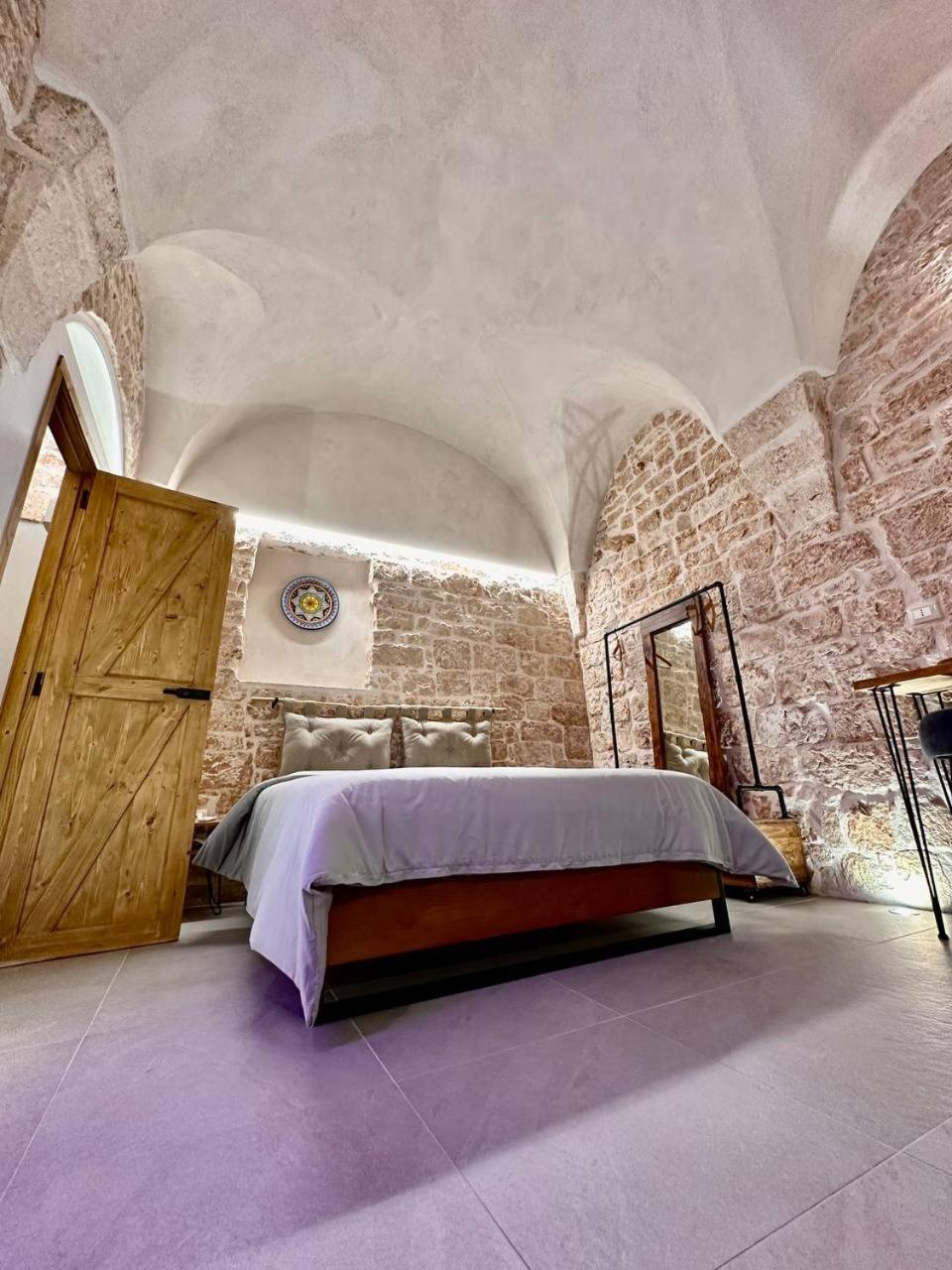 Primus Suite Ceglie Messapica Exterior foto