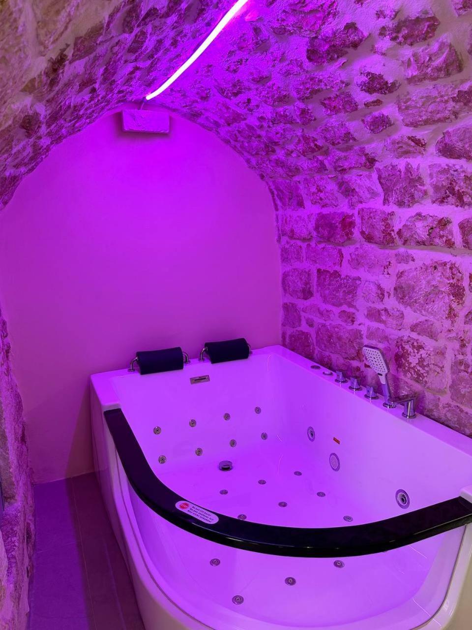 Primus Suite Ceglie Messapica Exterior foto