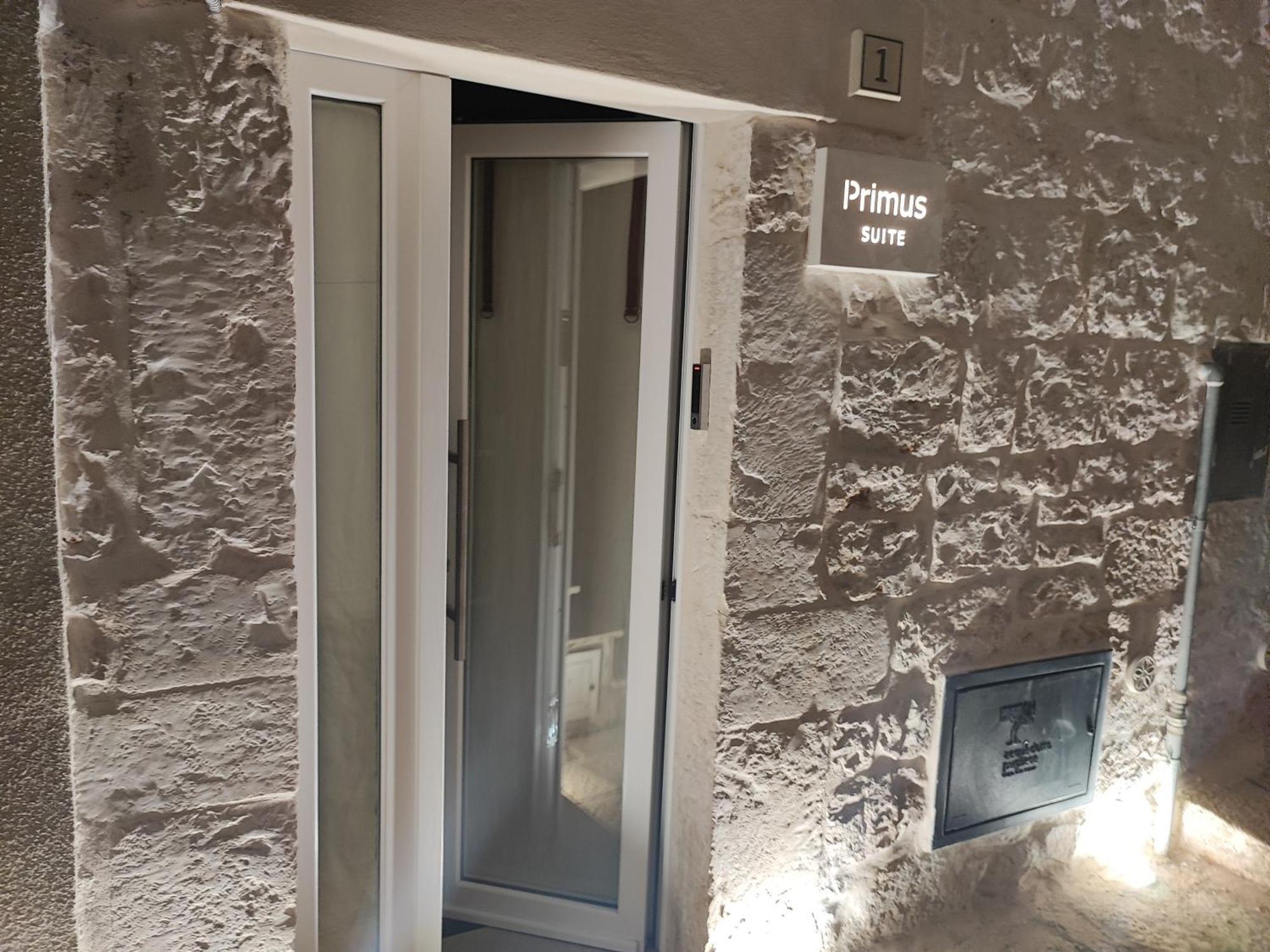 Primus Suite Ceglie Messapica Exterior foto